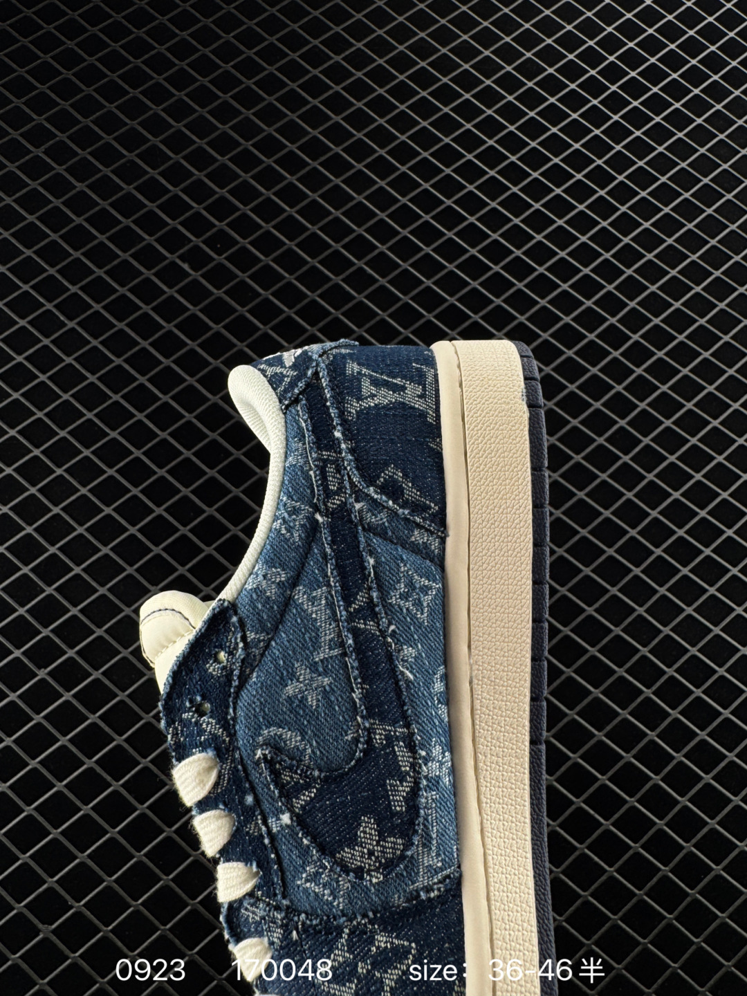 Nike Air Jordan 1 x Travis Scott